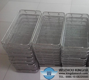 Wire mesh stacking trays