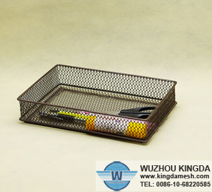 Mesh pen tray