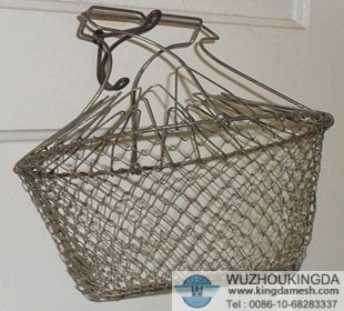 Mesh basket for vegetables