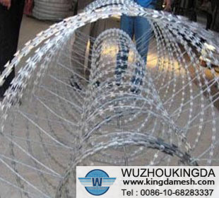 Crossed concertina coils razor wire