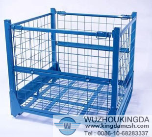 Wire mesh containers